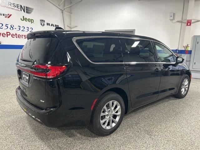 2025 Chrysler Pacifica PACIFICA SELECT AWD