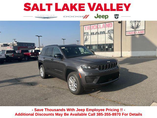2025 Jeep Grand Cherokee GRAND CHEROKEE LAREDO X 4X4