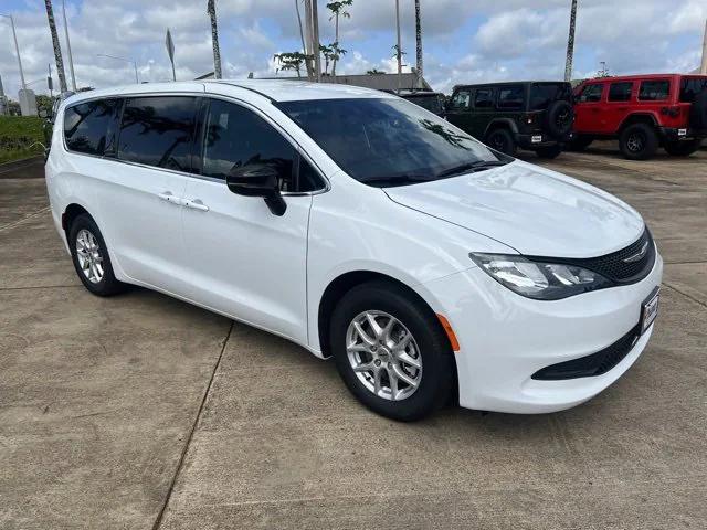 2025 Chrysler Voyager VOYAGER LX