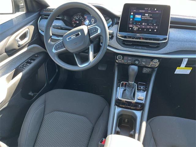 2025 Jeep Compass COMPASS SPORT 4X4