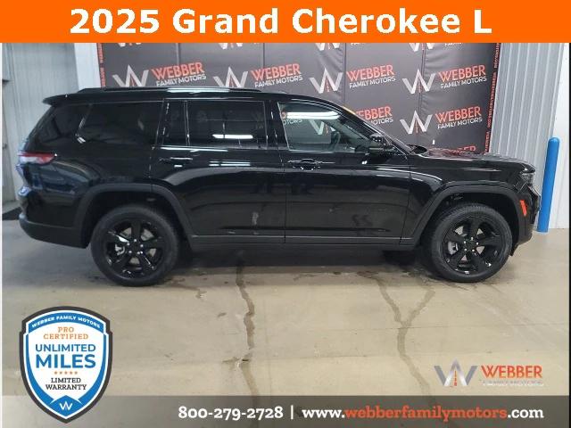2025 Jeep Grand Cherokee GRAND CHEROKEE L LIMITED 4X4