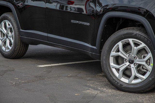 2025 Jeep Compass COMPASS SPORT 4X4