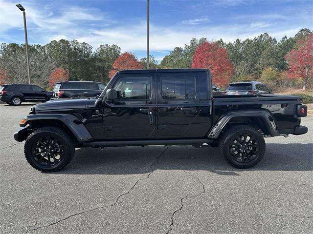 2025 Jeep Gladiator GLADIATOR NIGHTHAWK 4X4