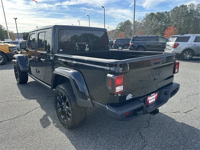 2025 Jeep Gladiator GLADIATOR NIGHTHAWK 4X4