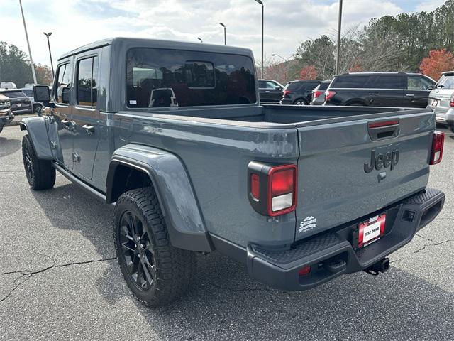 2025 Jeep Gladiator GLADIATOR NIGHTHAWK 4X4