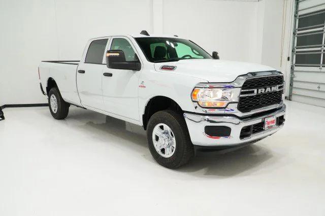 2024 RAM Ram 2500 RAM 2500 TRADESMAN CREW CAB 4X4 8 BOX