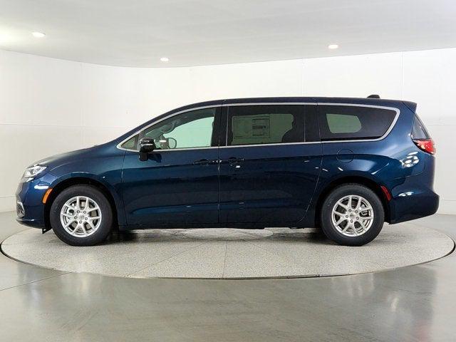 2025 Chrysler Pacifica PACIFICA SELECT