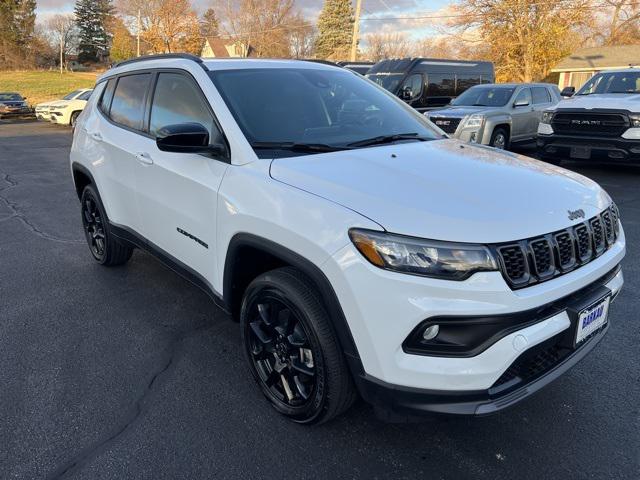 2025 Jeep Compass COMPASS LATITUDE 4X4