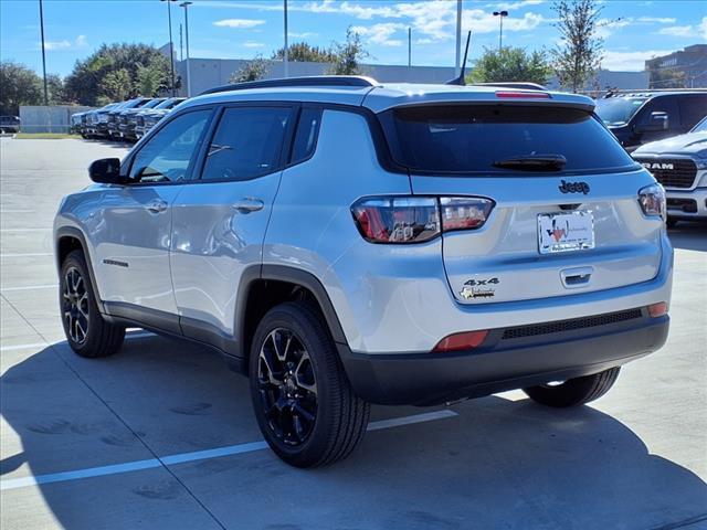 2025 Jeep Compass COMPASS LATITUDE 4X4