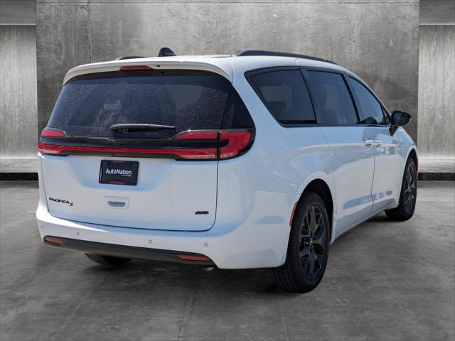 2024 Chrysler Pacifica PACIFICA TOURING L AWD