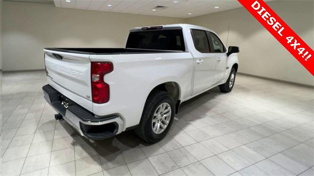 2021 Chevrolet Silverado 1500 4WD Crew Cab Short Bed LT