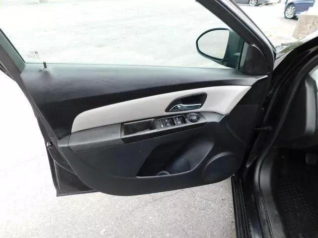 2013 Chevrolet Cruze LS Manual