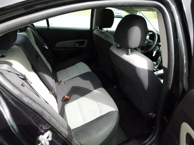2013 Chevrolet Cruze LS Manual