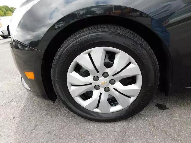 2013 Chevrolet Cruze LS Manual