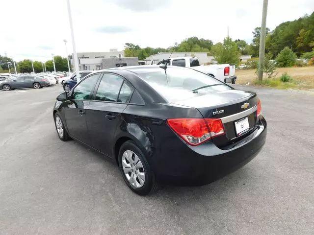 2013 Chevrolet Cruze LS Manual