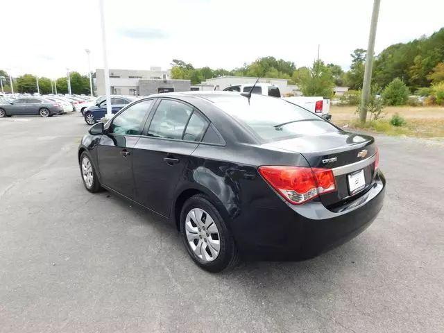 2013 Chevrolet Cruze LS Manual
