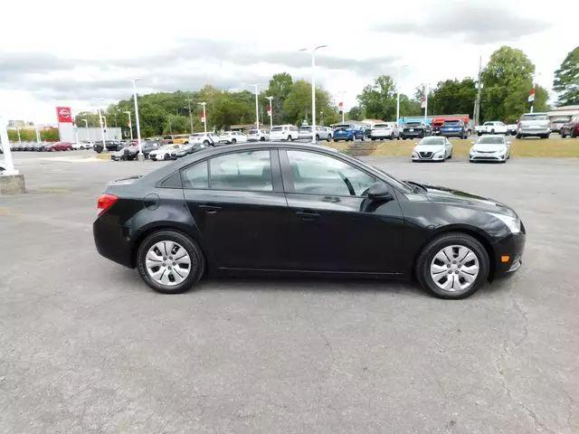 2013 Chevrolet Cruze LS Manual