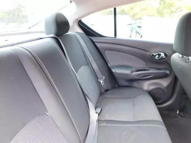 2015 Nissan Versa 1.6 SV