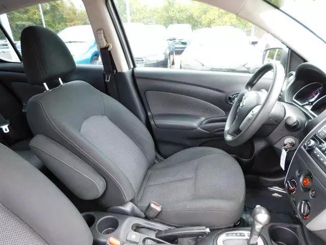2015 Nissan Versa 1.6 SV