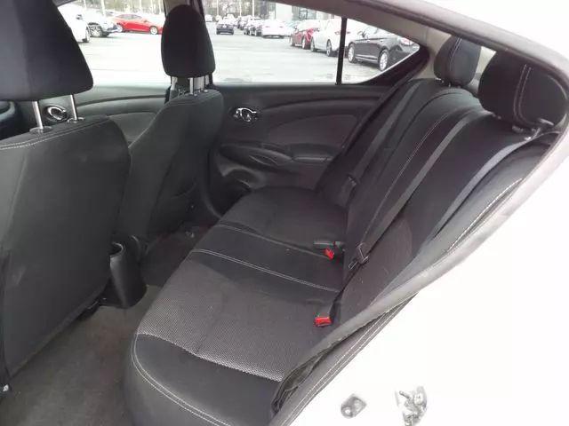 2016 Nissan Versa 1.6 SV