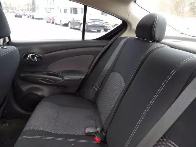 2016 Nissan Versa 1.6 SV