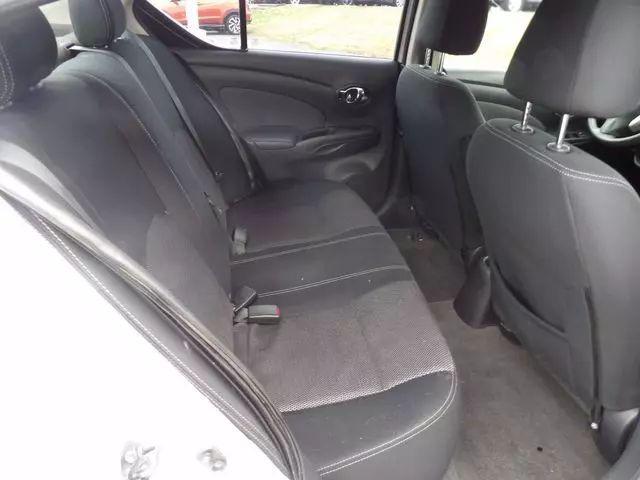 2016 Nissan Versa 1.6 SV
