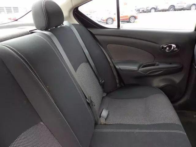 2016 Nissan Versa 1.6 SV