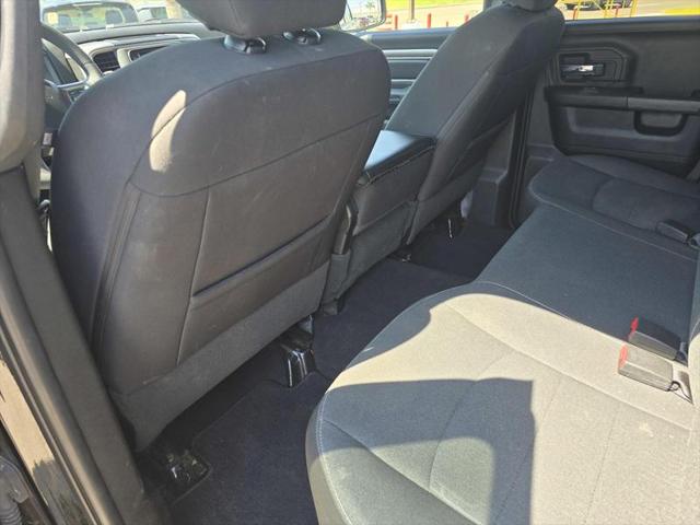 2022 Ram 1500 Classic Warlock Quad Cab 4x4 6'4" Box