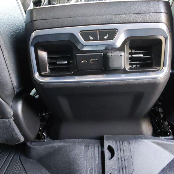 2021 GMC Sierra 1500 4WD Crew Cab Short Box SLT