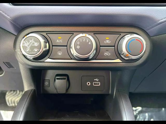 2024 Nissan Versa 1.6 SV