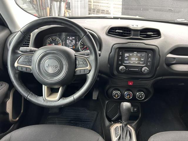 2017 Jeep Renegade Latitude FWD