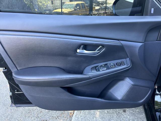 2022 Nissan Sentra SV Xtronic CVT