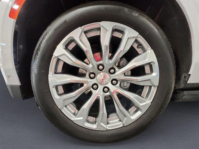 2024 GMC Yukon 4WD Denali