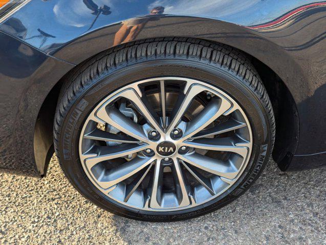 Used 2019 Kia Cadenza For Sale in Tucson, AZ