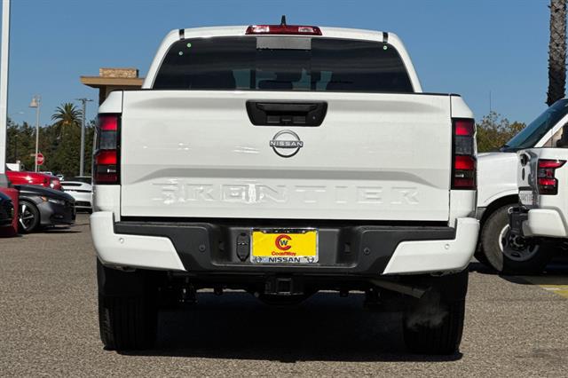 2025 Nissan Frontier Crew Cab SV 4x2
