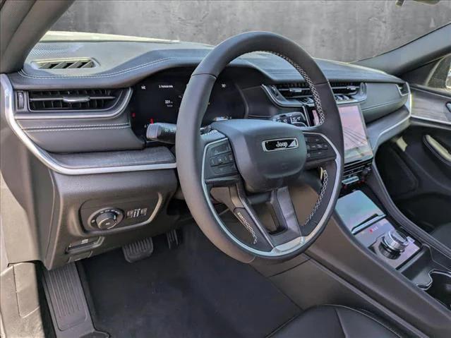 2025 Jeep Grand Cherokee GRAND CHEROKEE L LIMITED 4X2