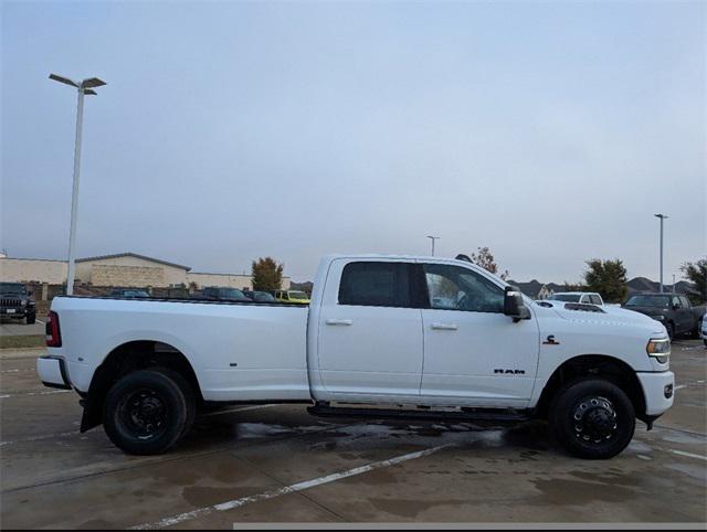 2024 RAM Ram 3500 RAM 3500 LARAMIE CREW CAB 4X4 8 BOX