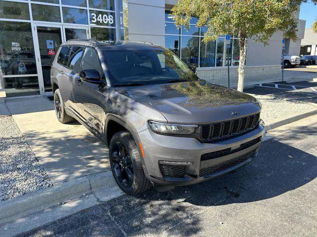 2025 Jeep Grand Cherokee GRAND CHEROKEE L LIMITED 4X4