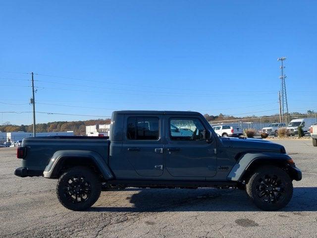 2025 Jeep Gladiator GLADIATOR NIGHTHAWK 4X4