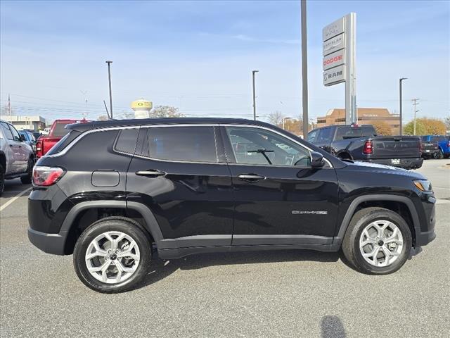 2025 Jeep Compass COMPASS SPORT 4X4
