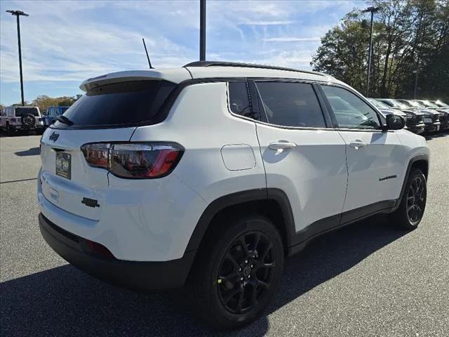 2025 Jeep Compass COMPASS LATITUDE 4X4
