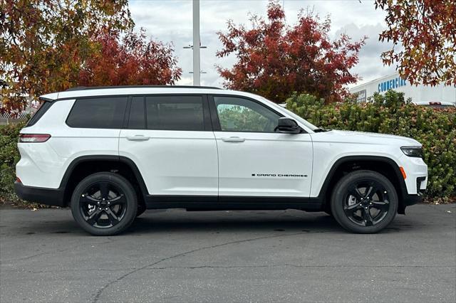 2025 Jeep Grand Cherokee GRAND CHEROKEE L ALTITUDE X 4X4