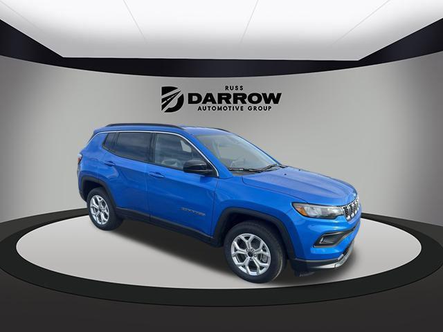 2025 Jeep Compass COMPASS LATITUDE 4X4