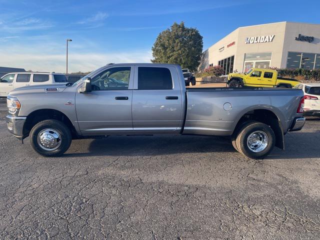 2024 RAM Ram 3500 RAM 3500 TRADESMAN CREW CAB 4X4 8 BOX