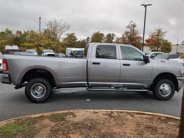 2024 RAM Ram 3500 RAM 3500 TRADESMAN CREW CAB 4X4 8 BOX
