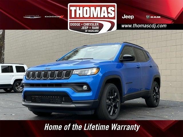 2025 Jeep Compass COMPASS LATITUDE 4X4