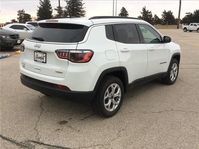 2025 Jeep Compass COMPASS LATITUDE 4X4