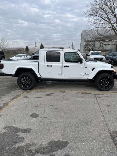 2025 Jeep Gladiator GLADIATOR NIGHTHAWK 4X4