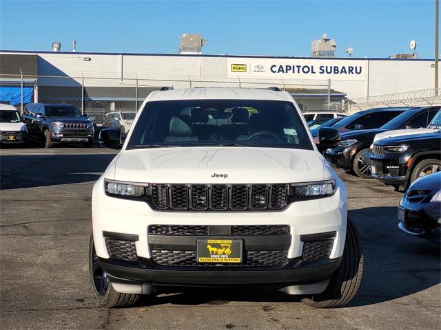 2025 Jeep Grand Cherokee GRAND CHEROKEE L ALTITUDE 4X4