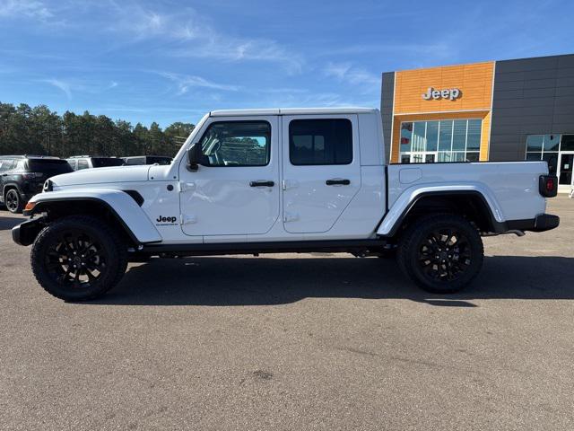 2025 Jeep Gladiator GLADIATOR NIGHTHAWK 4X4